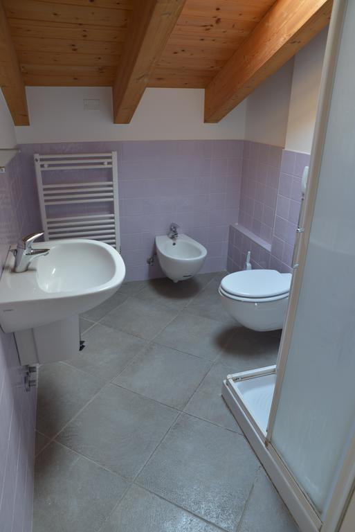 Cece' Dependance Apartment Lecco Bilik gambar
