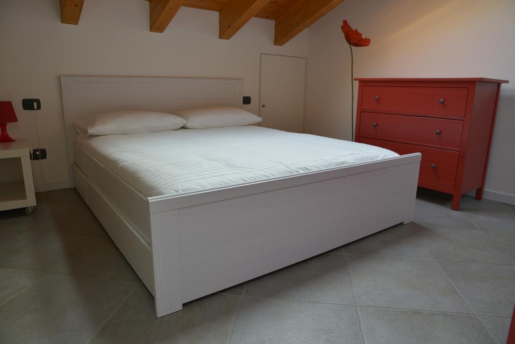 Cece' Dependance Apartment Lecco Bilik gambar