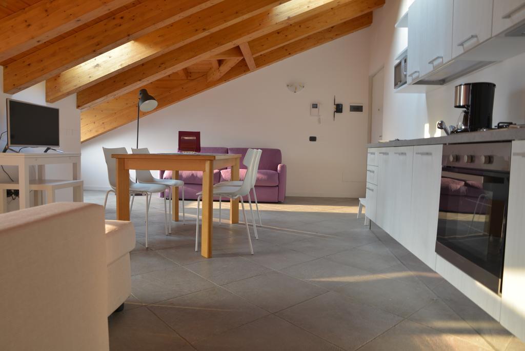 Cece' Dependance Apartment Lecco Bilik gambar
