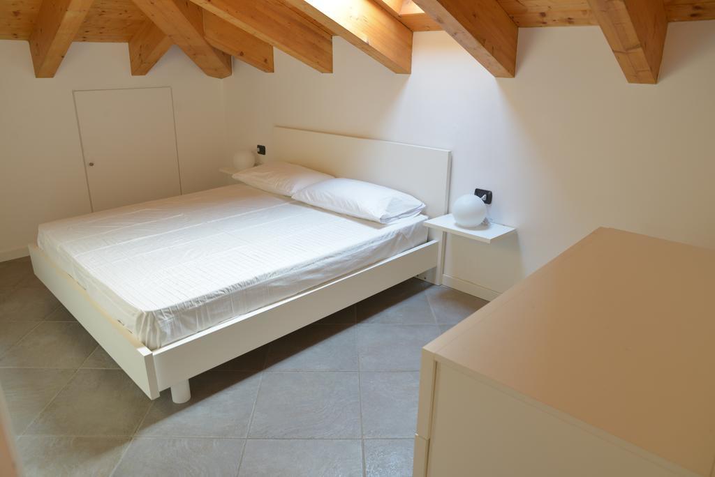 Cece' Dependance Apartment Lecco Bilik gambar